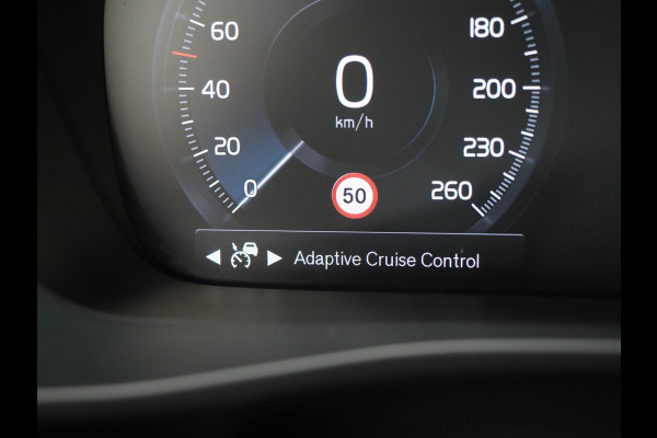 Volvo XC40 1.5 T5 Plug-in hybrid Ultimate Dark | Panoramadak | Pilot Assist | Harman/Kardon | 360 | Keyless | BLIS | Carplay