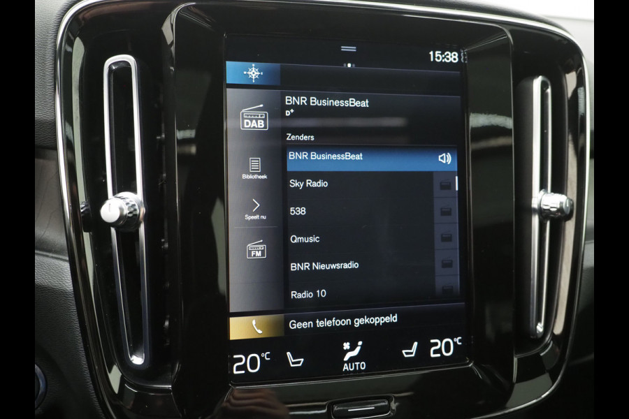 Volvo XC40 1.5 T5 Plug-in hybrid Ultimate Dark | Panoramadak | Pilot Assist | Harman/Kardon | 360 | Keyless | BLIS | Carplay