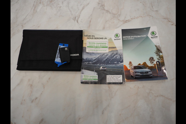 Škoda Superb Combi 1.4 TSI iV Style 218PK | Leder | Trekhaak | Camera | Keyless | Adaptive Cruise | Memory | Virtual | Carplay