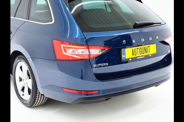 Škoda Superb Combi 1.4 TSI iV Style 218PK | Leder | Trekhaak | Camera | Keyless | Adaptive Cruise | Memory | Virtual | Carplay