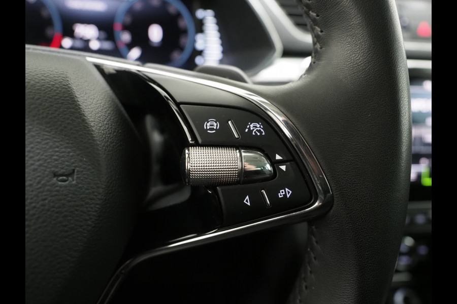 Škoda Superb Combi 1.4 TSI iV Style 218PK | Leder | Trekhaak | Camera | Keyless | Adaptive Cruise | Memory | Virtual | Carplay