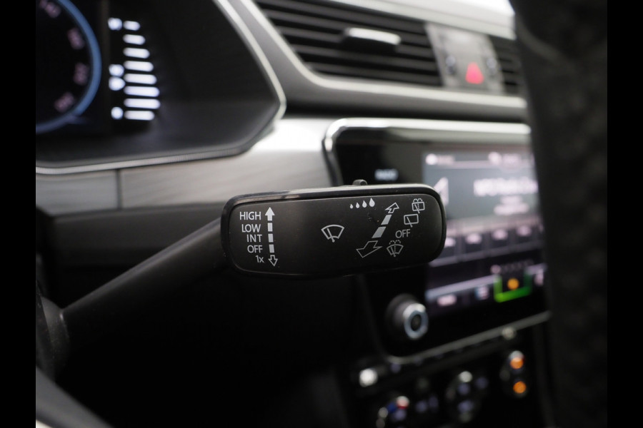 Škoda Superb Combi 1.4 TSI iV Style 218PK | Leder | Trekhaak | Camera | Keyless | Adaptive Cruise | Memory | Virtual | Carplay