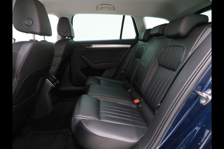 Škoda Superb Combi 1.4 TSI iV Style 218PK | Leder | Trekhaak | Camera | Keyless | Adaptive Cruise | Memory | Virtual | Carplay