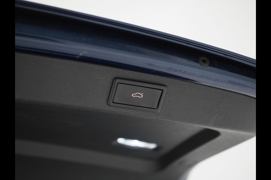 Škoda Superb Combi 1.4 TSI iV Style 218PK | Leder | Trekhaak | Camera | Keyless | Adaptive Cruise | Memory | Virtual | Carplay