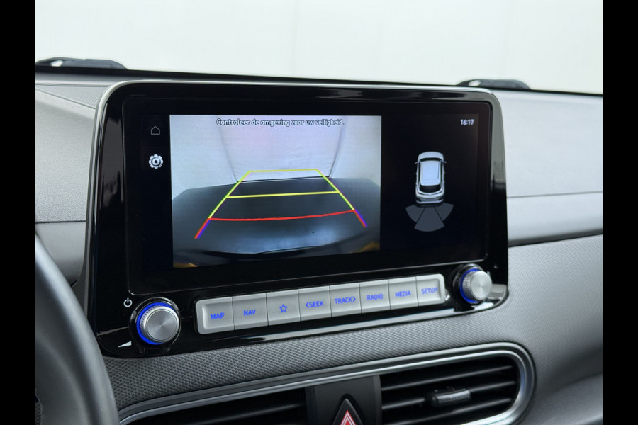 Hyundai Kona EV 64kWh 3 fase SOH-100% Warmtepomp Adaptive-Cruise Head-Up Display 1/2 Leer Krell®-Hifi Apple Carplay Android Adap.Cruise Camer Keyless Privacy Glas DAB Led Blind Spot Lane Assist Origineel Nederlandse Auto € 45.000 nieuw!!