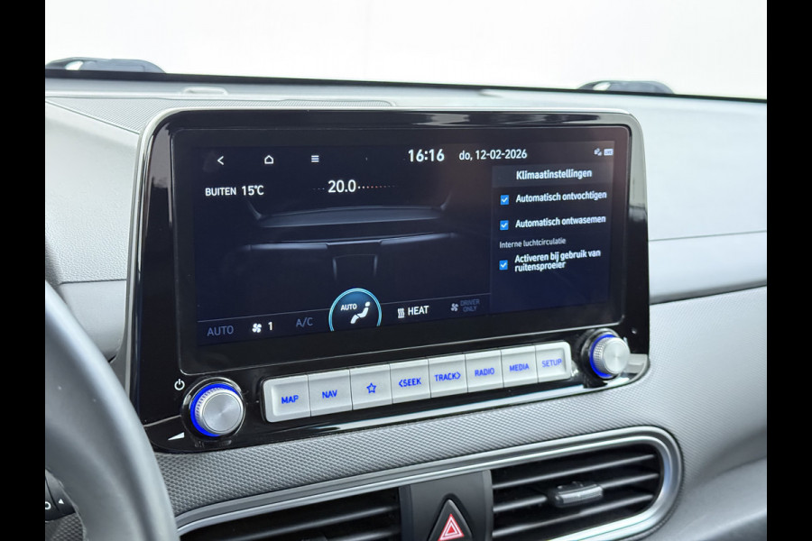 Hyundai Kona EV 64kWh 3 fase SOH-100% Warmtepomp Adaptive-Cruise Head-Up Display 1/2 Leer Krell®-Hifi Apple Carplay Android Adap.Cruise Camer Keyless Privacy Glas DAB Led Blind Spot Lane Assist Origineel Nederlandse Auto € 45.000 nieuw!!