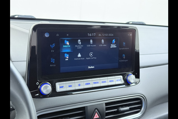Hyundai Kona EV 64kWh 3 fase SOH-100% Warmtepomp Adaptive-Cruise Head-Up Display 1/2 Leer Krell®-Hifi Apple Carplay Android Adap.Cruise Camer Keyless Privacy Glas DAB Led Blind Spot Lane Assist Origineel Nederlandse Auto € 45.000 nieuw!!