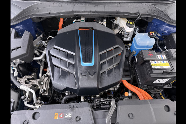 Hyundai Kona EV 64kWh 3 fase SOH-100% Warmtepomp Adaptive-Cruise Head-Up Display 1/2 Leer Krell®-Hifi Apple Carplay Android Adap.Cruise Camer Keyless Privacy Glas DAB Led Blind Spot Lane Assist Origineel Nederlandse Auto € 45.000 nieuw!!