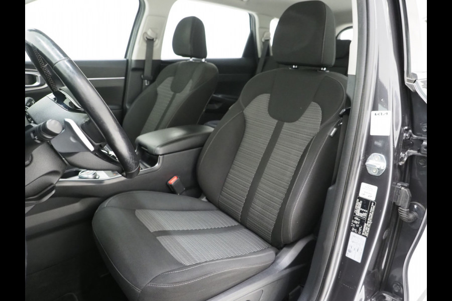 Kia Sorento 1.6 T-GDI Plug-in Hybrid 4WD | Adaptive Cruise | Trekhaak | Camera | Keyless | Dodehoek | Virtual | Carplay