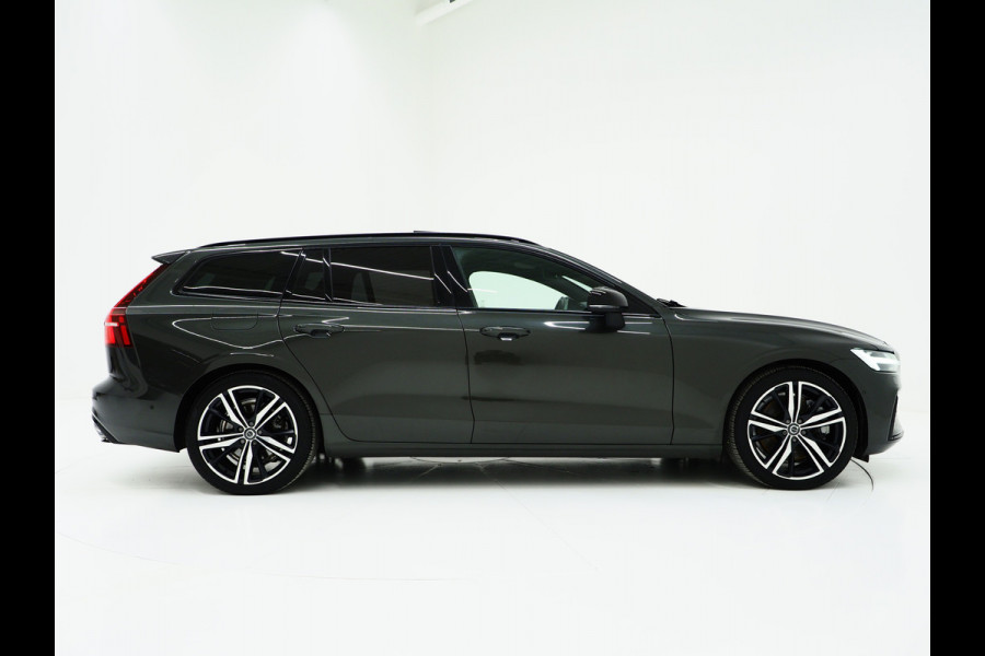 Volvo V60 2.0 T6 Recharge AWD R-Design | Panoramadak | Harman/Kardon | HUD | Pilot Assist | 360 | Keyless | Leder | Carplay