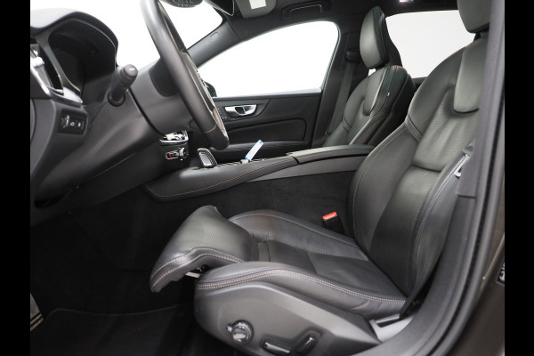 Volvo V60 2.0 T6 Recharge AWD R-Design | Panoramadak | Harman/Kardon | HUD | Pilot Assist | 360 | Keyless | Leder | Carplay