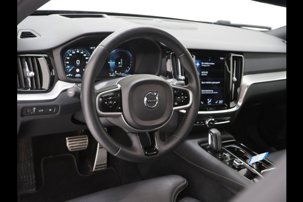 Volvo V60 2.0 T6 Recharge AWD R-Design | Panoramadak | Harman/Kardon | HUD | Pilot Assist | 360 | Keyless | Leder | Carplay