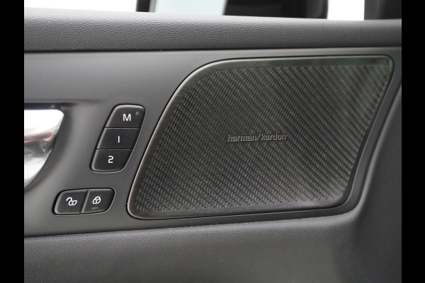 Volvo V60 2.0 T6 Recharge AWD R-Design | Panoramadak | Harman/Kardon | HUD | Pilot Assist | 360 | Keyless | Leder | Carplay