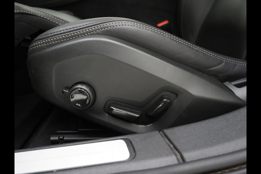Volvo V60 2.0 T6 Recharge AWD R-Design | Panoramadak | Harman/Kardon | HUD | Pilot Assist | 360 | Keyless | Leder | Carplay