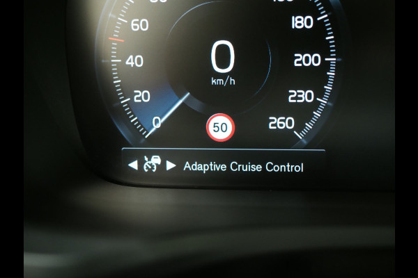 Volvo V60 2.0 T6 Recharge AWD R-Design | Panoramadak | Harman/Kardon | HUD | Pilot Assist | 360 | Keyless | Leder | Carplay