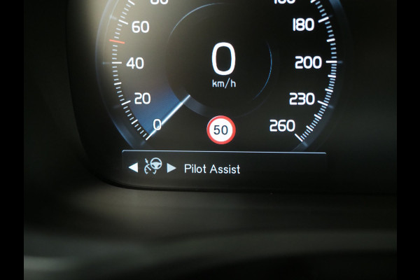 Volvo V60 2.0 T6 Recharge AWD R-Design | Panoramadak | Harman/Kardon | HUD | Pilot Assist | 360 | Keyless | Leder | Carplay