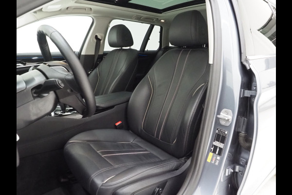 BMW 5 Serie Touring 530e Executive Luxury | Panoramadak | Leder | Camera | Keyless | Sfeerlicht | Virtual | DAB | Carplay