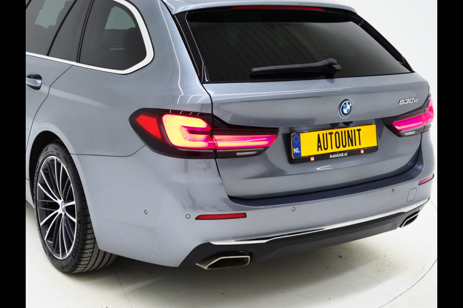 BMW 5 Serie Touring 530e Executive Luxury | Panoramadak | Leder | Camera | Keyless | Sfeerlicht | Virtual | DAB | Carplay