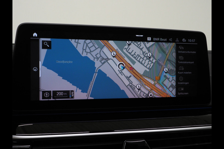 BMW 5 Serie Touring 530e Executive Luxury | Panoramadak | Leder | Camera | Keyless | Sfeerlicht | Virtual | DAB | Carplay