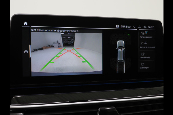 BMW 5 Serie Touring 530e Executive Luxury | Panoramadak | Leder | Camera | Keyless | Sfeerlicht | Virtual | DAB | Carplay