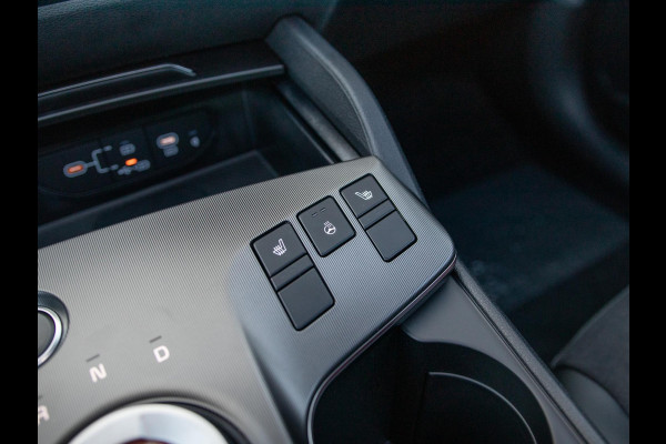 Kia Sportage 1.6 T-GDi Hybrid GT-Line | Schuifkanteldak | Stoel en stuurverwarming | PDC