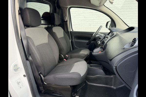 Renault Kangoo Z.E. Dealeronderhouden SOH 92% Airco Cruise control Navigatie Radio/CD Parkeersensoren achter Schuifdeur rechts