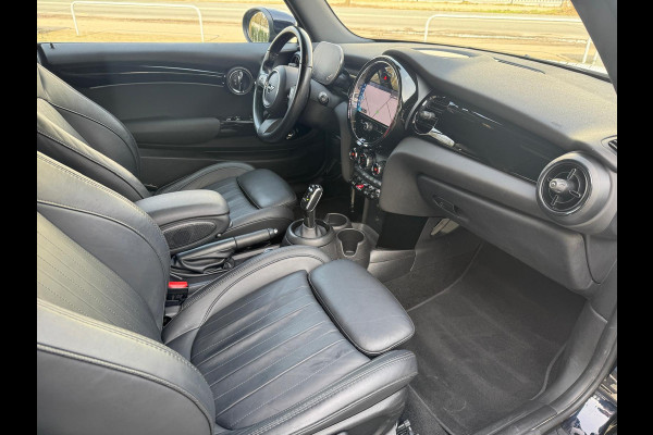 MINI Cabrio 1.5 Cooper MINI Yours NAVIGATIE Camera Climaat Control Neem contact op en we maken een afspraak!