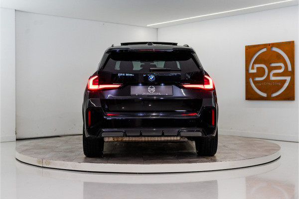 BMW X1 xDrive30e M-Sport 326PK | Pano | Harman/Kardon | HUD | Sfeer | Keyless | Massage VOL! 12 MND Garantie