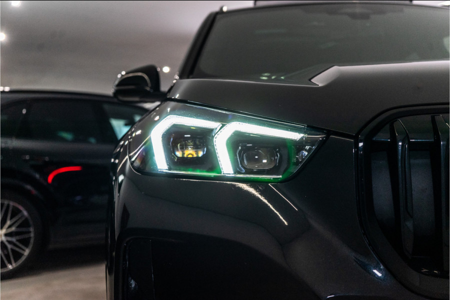 BMW X1 xDrive30e M-Sport 326PK | Pano | Harman/Kardon | HUD | Sfeer | Keyless | Massage VOL! 12 MND Garantie