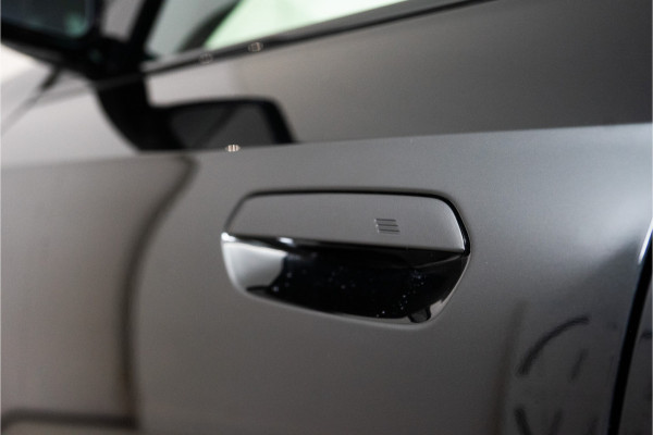 BMW X1 xDrive30e M-Sport 326PK | Pano | Harman/Kardon | HUD | Sfeer | Keyless | Massage VOL! 12 MND Garantie