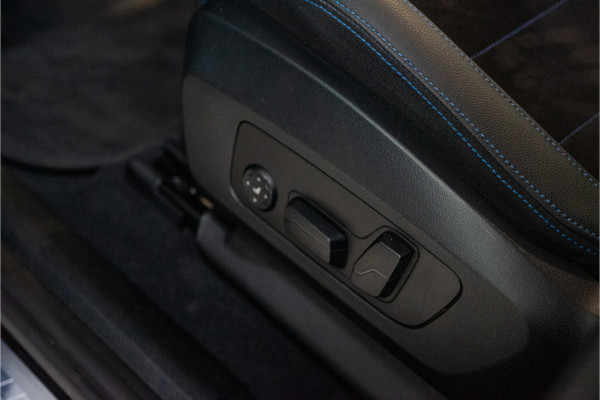 BMW X1 xDrive30e M-Sport 326PK | Pano | Harman/Kardon | HUD | Sfeer | Keyless | Massage VOL! 12 MND Garantie