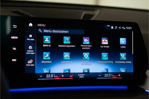 BMW X1 xDrive30e M-Sport 326PK | Pano | Harman/Kardon | HUD | Sfeer | Keyless | Massage VOL! 12 MND Garantie