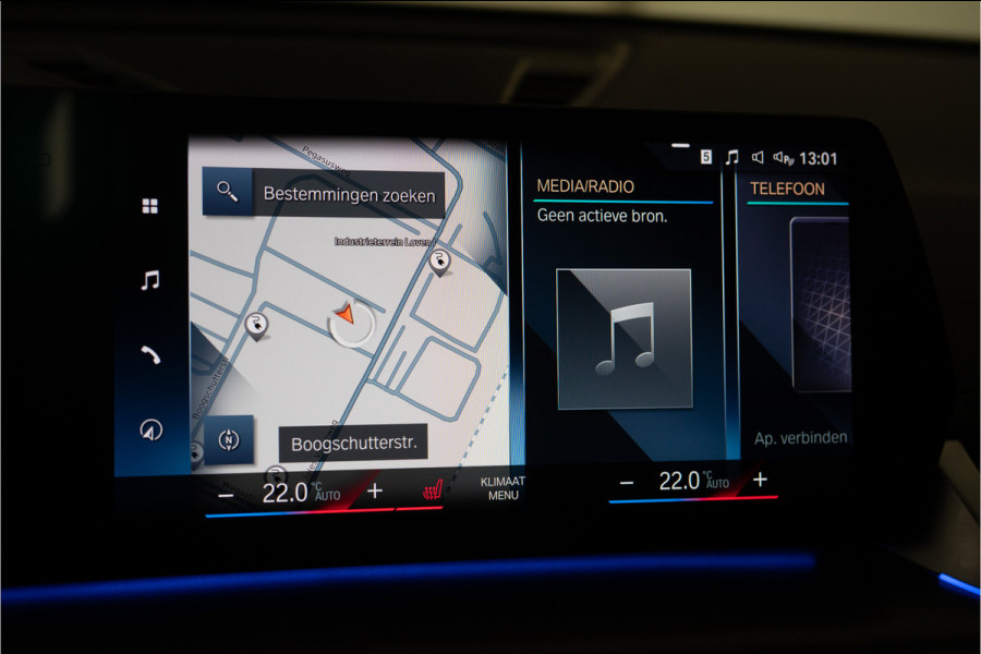 BMW X1 xDrive30e M-Sport 326PK | Pano | Harman/Kardon | HUD | Sfeer | Keyless | Massage VOL! 12 MND Garantie