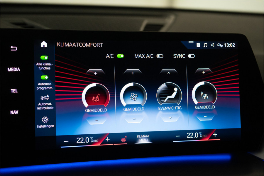 BMW X1 xDrive30e M-Sport 326PK | Pano | Harman/Kardon | HUD | Sfeer | Keyless | Massage VOL! 12 MND Garantie