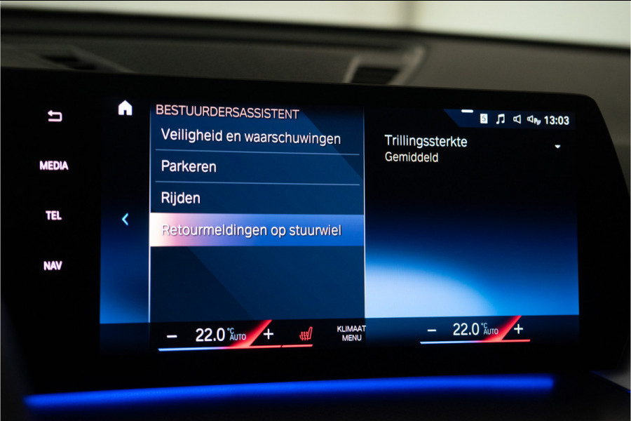 BMW X1 xDrive30e M-Sport 326PK | Pano | Harman/Kardon | HUD | Sfeer | Keyless | Massage VOL! 12 MND Garantie