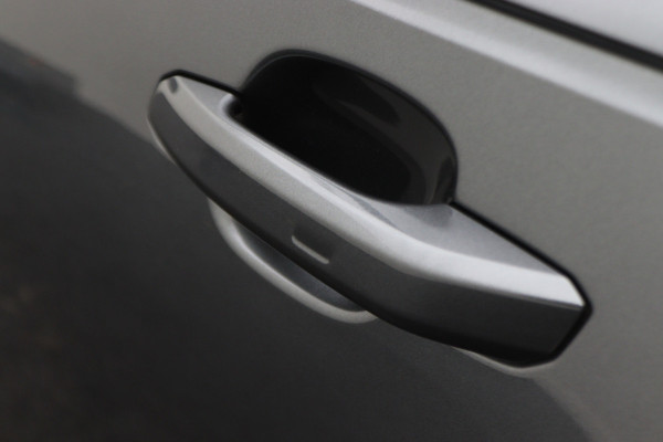 Audi A4 Avant 35 TFSI Sport S line edition 2x S-Line, LED, Navigatie, Climate, PDC, 18"