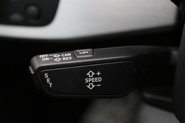 Audi A4 Avant 35 TFSI Sport S line edition 2x S-Line, LED, Navigatie, Climate, PDC, 18"