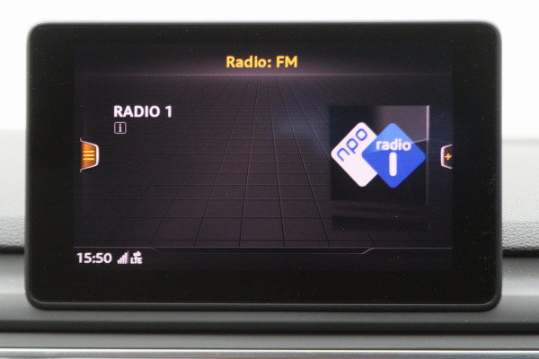 Audi A4 Avant 35 TFSI Sport S line edition 2x S-Line, LED, Navigatie, Climate, PDC, 18"