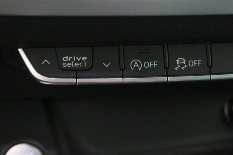 Audi A4 Avant 35 TFSI Sport S line edition 2x S-Line, LED, Navigatie, Climate, PDC, 18"