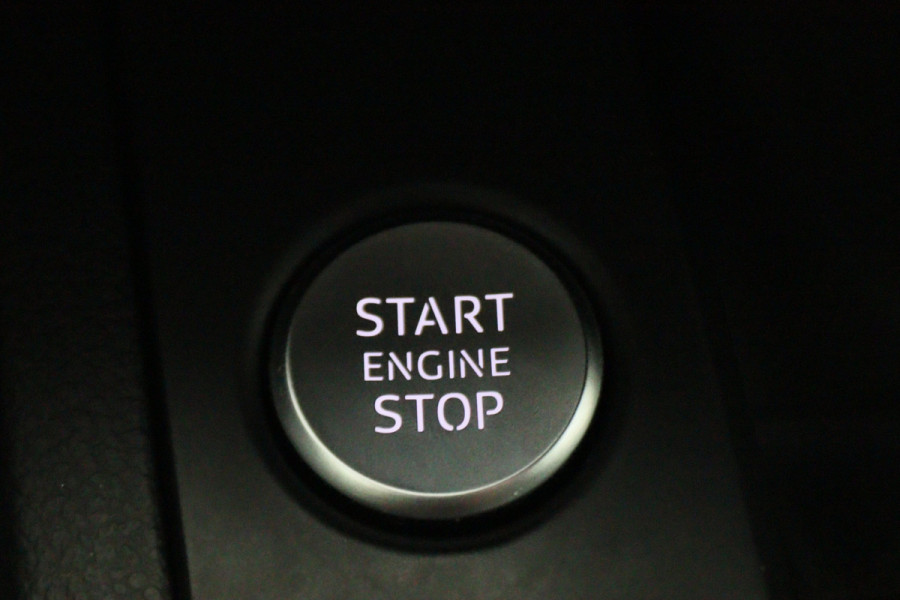 Audi A4 Avant 35 TFSI Sport S line edition 2x S-Line, LED, Navigatie, Climate, PDC, 18"