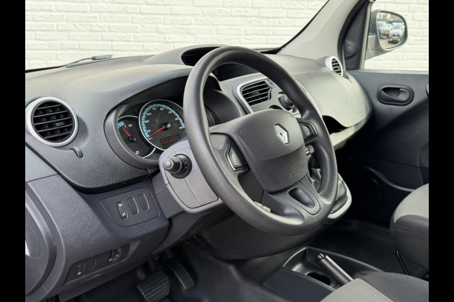 Renault Kangoo Z.E.Dealeronderhouden SOH 90% Airco Cruise control Navigatie Radio/CD Parkeersensoren achter Schuifdeur rechts