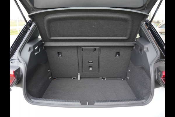 Volkswagen ID.3 Pro S 77 kWh SOH 94% | stuur verwarmd | Apple Carplay/Android Auto |