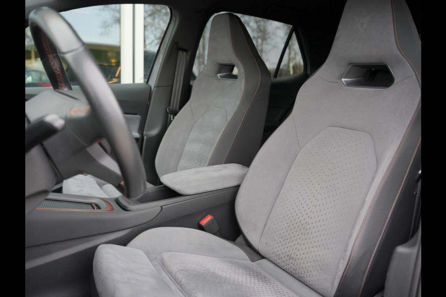 CUPRA Born Performance One 62 kWh SOH 93% | Apple Carplay/Android Auto | Stoel&stuur verwarmd |