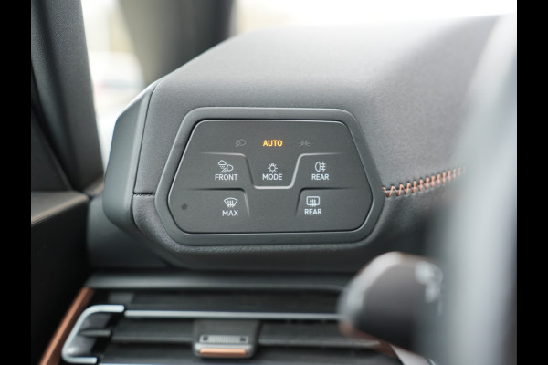 CUPRA Born Performance One 62 kWh SOH 93% | Apple Carplay/Android Auto | Stoel&stuur verwarmd |