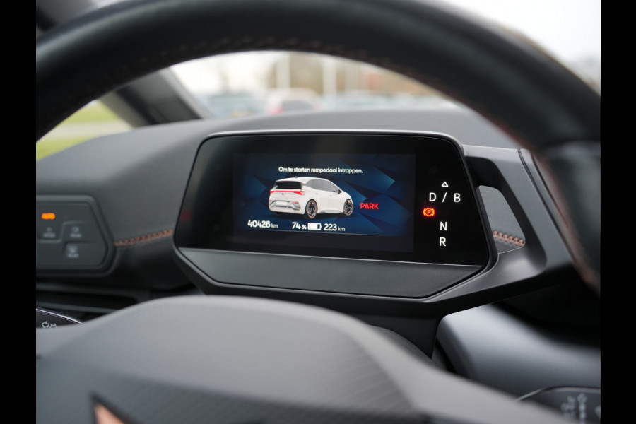 CUPRA Born Performance One 62 kWh SOH 93% | Apple Carplay/Android Auto | Stoel&stuur verwarmd |