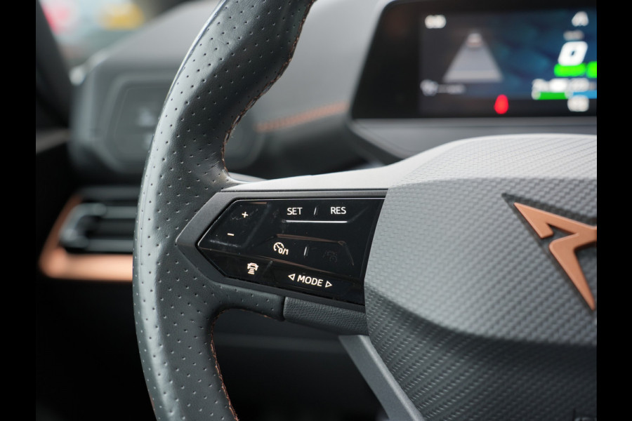 CUPRA Born Performance One 62 kWh SOH 93% | Apple Carplay/Android Auto | Stoel&stuur verwarmd |