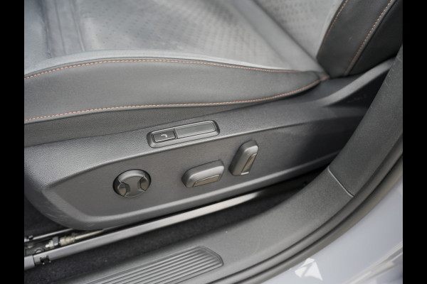 CUPRA Born Performance One 62 kWh SOH 93% | Apple Carplay/Android Auto | Stoel&stuur verwarmd |