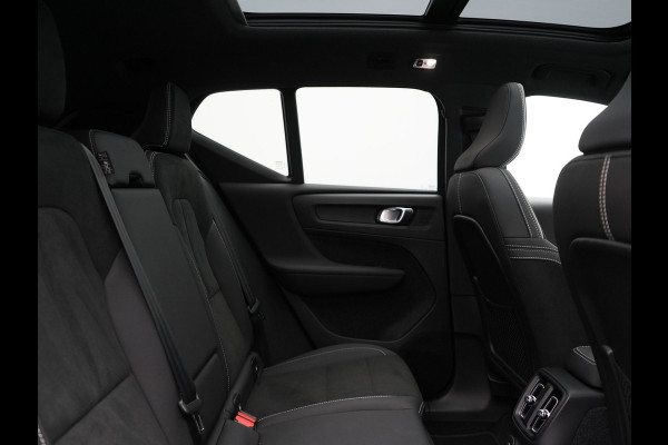 Volvo XC40 T5 Ultimate Dark Plug In Hybrid 263pk Dealer O.H. PHEV | Panodak | Adaptive Cruise | 360 Camera | Harman / Kardon | Alcantara Sportstoelen Memory & Verwarmd | Stuur Verwarmd | Apple Carplay | Keyless | Virtual | Navigatie | DAB |