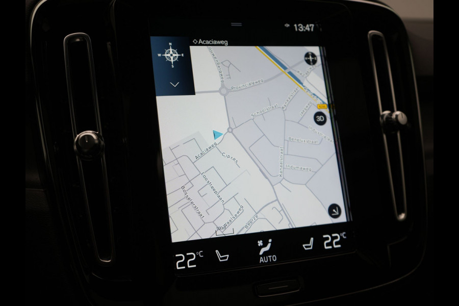Volvo XC40 T5 Ultimate Dark Plug In Hybrid 263pk Dealer O.H. PHEV | Panodak | Adaptive Cruise | 360 Camera | Harman / Kardon | Alcantara Sportstoelen Memory & Verwarmd | Stuur Verwarmd | Apple Carplay | Keyless | Virtual | Navigatie | DAB |