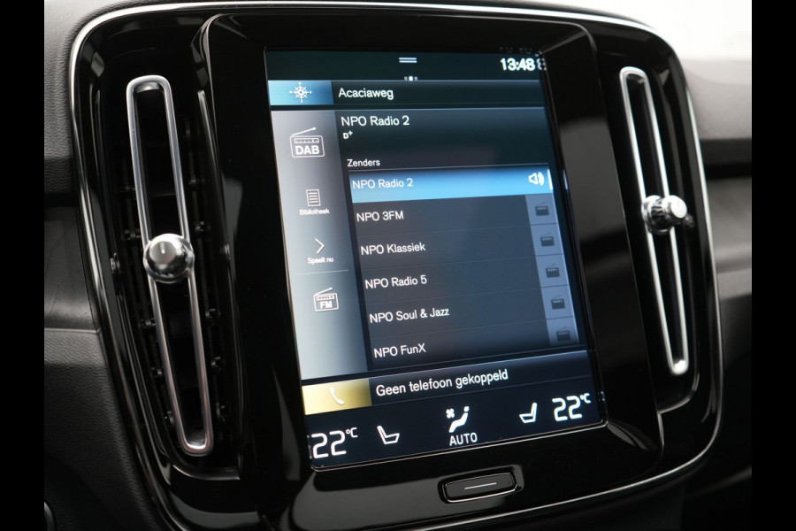 Volvo XC40 T5 Ultimate Dark Plug In Hybrid 263pk Dealer O.H. PHEV | Panodak | Adaptive Cruise | 360 Camera | Harman / Kardon | Alcantara Sportstoelen Memory & Verwarmd | Stuur Verwarmd | Apple Carplay | Keyless | Virtual | Navigatie | DAB |